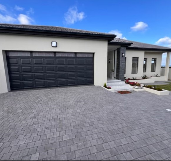 4 Bedroom Property for Sale in Fountains Estate Eastern Cape